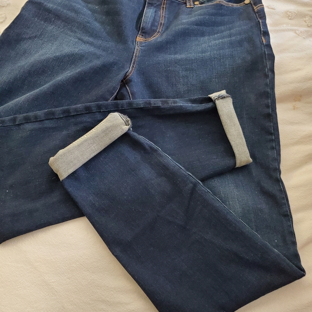 Jeans - Picture 4 of 4
